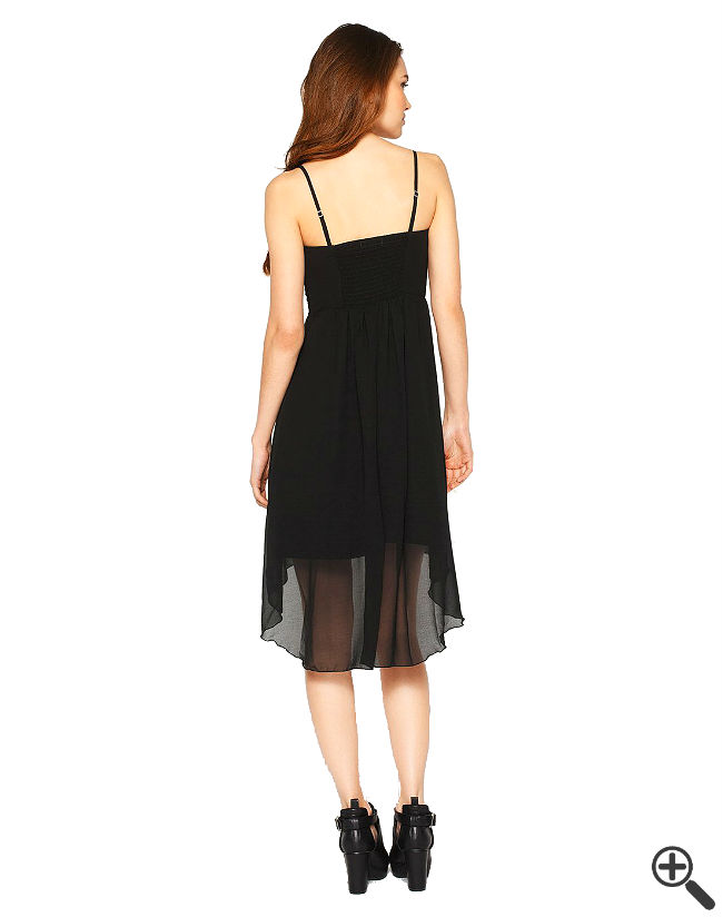 Trägerloses Kleid vorne kurz hinten lang Rückenfrei schwarz Sommer Outfit